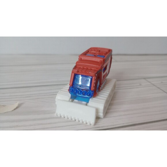 MATCHBOX BLIZZARD BUSTER RED/WHITE 1/64 DIE CAST VEHICLE - Picture 1 of 7